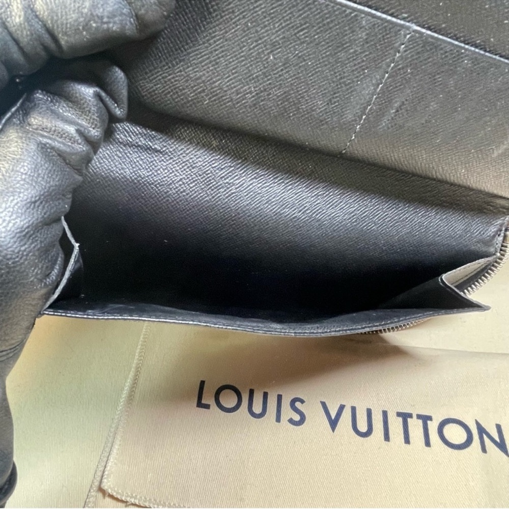 Louis Vuitton Damier Graphite Vertical Zippy Wallet - Picture 9 of 16